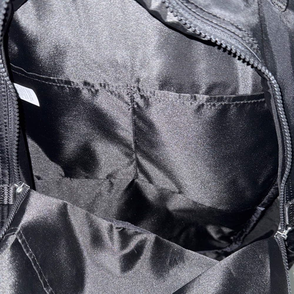 lululemon Backpack - Picture 3 of 6